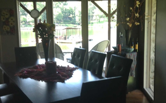 Lakeside-Retreat-Dining-Room